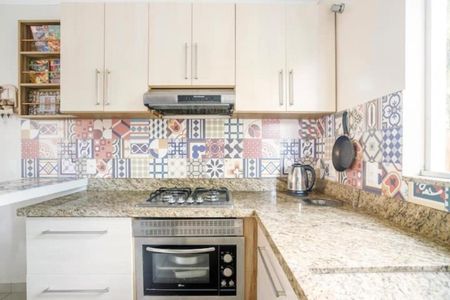 Casa para alugar com 3 quartos, 230m² em Sambaqui, Florianópolis