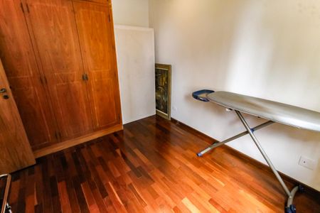 Apartamento à venda com 375m², 4 quartos e 3 vagasQuarto 1