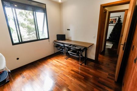 Apartamento à venda com 375m², 4 quartos e 3 vagasQuarto 1