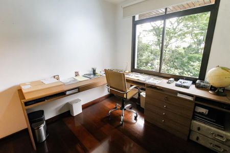 Apartamento à venda com 375m², 4 quartos e 3 vagasEscritório