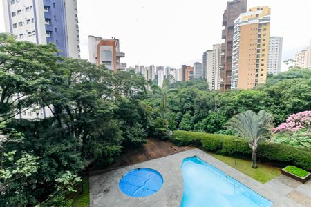 Apartamento à venda com 375m², 4 quartos e 3 vagasVista - Suíte 2