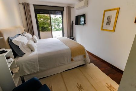 Apartamento à venda com 375m², 4 quartos e 3 vagasSuíte 2