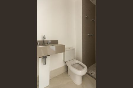 Banheiro de apartamento à venda com 1 quarto, 45m² em Taquaral, Campinas