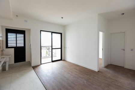 Sala de apartamento à venda com 1 quarto, 45m² em Taquaral, Campinas