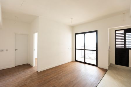 Sala  de apartamento à venda com 1 quarto, 45m² em Taquaral, Campinas