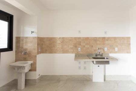 Cozinha de apartamento à venda com 1 quarto, 45m² em Taquaral, Campinas