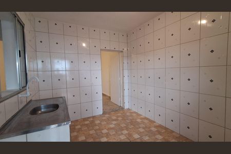 Cozinha  de casa para alugar com 2 quartos, 40m² em Nova Gerti, São Caetano do Sul