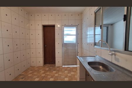 Cozinha  de casa para alugar com 2 quartos, 40m² em Nova Gerti, São Caetano do Sul