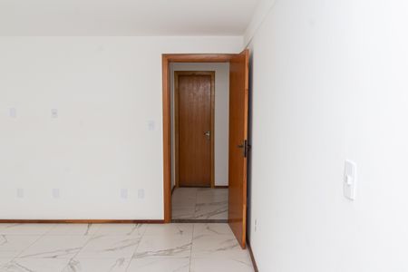 Apartamento para alugar com 80m², 2 quartos e 1 vaga Apartamento para alugar com 80m², 2 quartos e 1 vagaSala