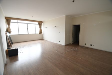 Apartamento para alugar com 3 quartos, 169m² em Cambuí, Campinas