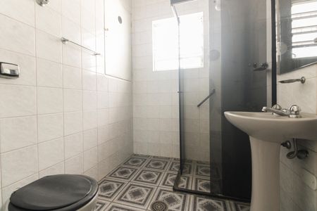 Casa à venda com 150m², 3 quartos e 2 vagas Casa à venda com 150m², 3 quartos e 2 vagasBanheiro Social