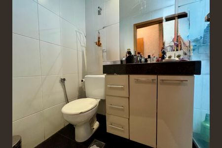 Apartamento à venda com 4 quartos, 121m² em Castelo, Belo Horizonte