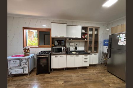 Casa à venda com 200m², 3 quartos e 3 vagas