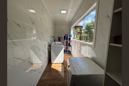 Casa à venda com 200m², 3 quartos e 3 vagas