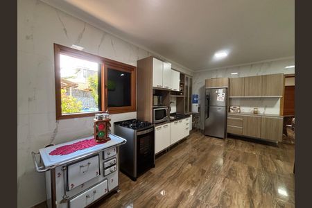 Casa à venda com 200m², 3 quartos e 3 vagas