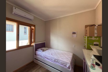 Casa à venda com 200m², 3 quartos e 3 vagas