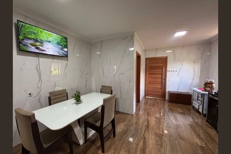 Casa à venda com 200m², 3 quartos e 3 vagas