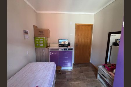 Casa à venda com 200m², 3 quartos e 3 vagas