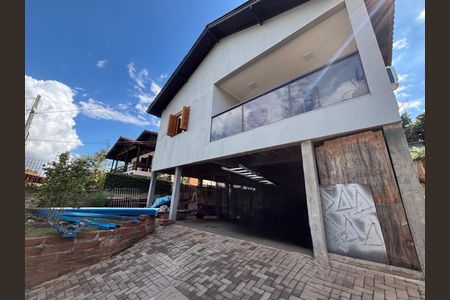 Casa à venda com 200m², 3 quartos e 3 vagas