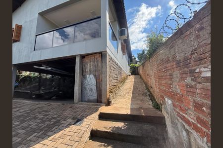 Casa à venda com 200m², 3 quartos e 3 vagas