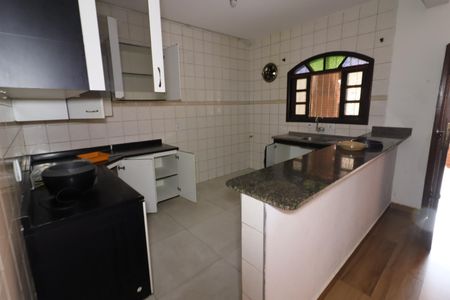 Casa à venda com 70m², 2 quartos e sem vagaSala/Cozinha