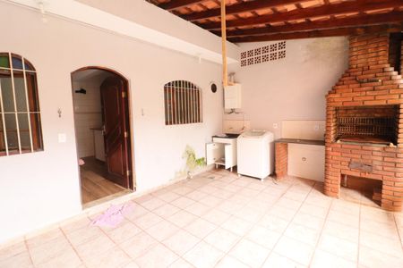 Casa à venda com 70m², 2 quartos e sem vagaÁrea de Serviço