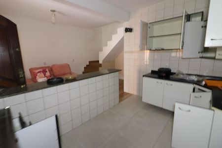 Casa à venda com 70m², 2 quartos e sem vagaSala/Cozinha