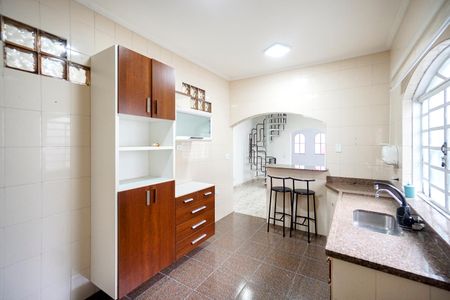 Casa para alugar com 160m², 3 quartos e 3 vagasCozinha