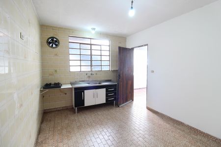 Casa para alugar com 150m², 2 quartos e 2 vagas Casa para alugar com 150m², 2 quartos e 2 vagasCozinha