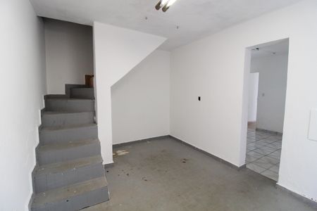 Casa para alugar com 150m², 2 quartos e 2 vagas Casa para alugar com 150m², 2 quartos e 2 vagasSala de TV