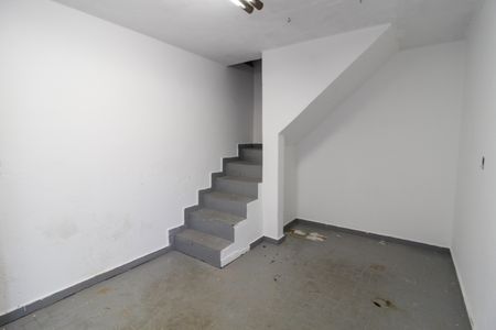 Casa para alugar com 150m², 2 quartos e 2 vagas Casa para alugar com 150m², 2 quartos e 2 vagasSala de TV