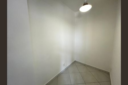 Apartamento para alugar com 77m², 2 quartos e 1 vagaQuarto de Serviço