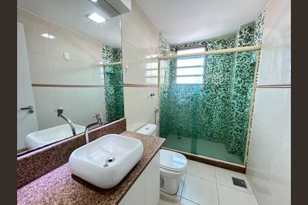 Apartamento para alugar com 77m², 2 quartos e 1 vagaBanheiro