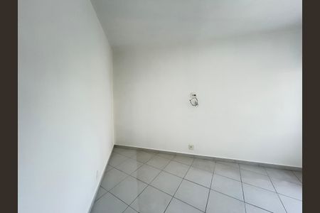 Quarto 2 de apartamento para alugar com 2 quartos, 77m² em Vila Valqueire, Rio de Janeiro