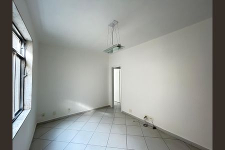 Sala de apartamento para alugar com 2 quartos, 77m² em Vila Valqueire, Rio de Janeiro