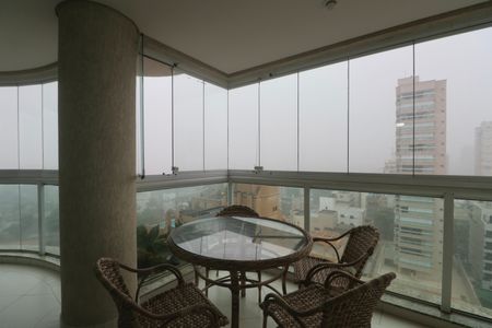 Varanda de apartamento para alugar com 3 quartos, 130m² em Balneario Cidade Atlantica, Guarujá