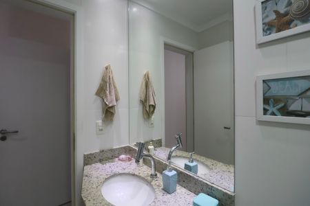 Apartamento para alugar com 130m², 3 quartos e 2 vagas Apartamento para alugar com 130m², 3 quartos e 2 vagasBanheiro Suíte