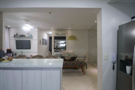 Apartamento para alugar com 130m², 3 quartos e 2 vagas Apartamento para alugar com 130m², 3 quartos e 2 vagasCozinha
