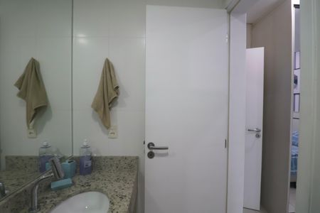 Apartamento para alugar com 130m², 3 quartos e 2 vagas Apartamento para alugar com 130m², 3 quartos e 2 vagasBanheiro Suíte 2