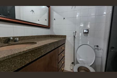 Banheiro da Suíte  de apartamento para alugar com 2 quartos, 61m² em Recreio dos Bandeirantes, Rio de Janeiro