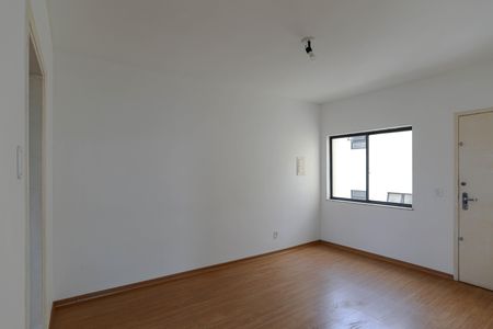 Apartamento para alugar com 69m², 2 quartos e 1 vagaSala