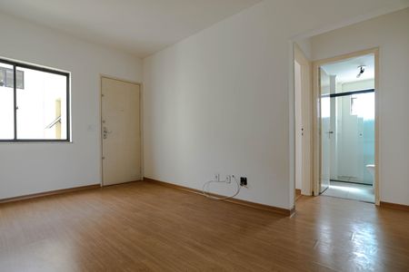 Sala de apartamento para alugar com 2 quartos, 69m² em Vila Mogilar, Mogi das Cruzes