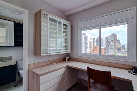 Apartamento para alugar com 133m², 3 quartos e 3 vagas Apartamento para alugar com 133m², 3 quartos e 3 vagasQuarto 2 - Suíte