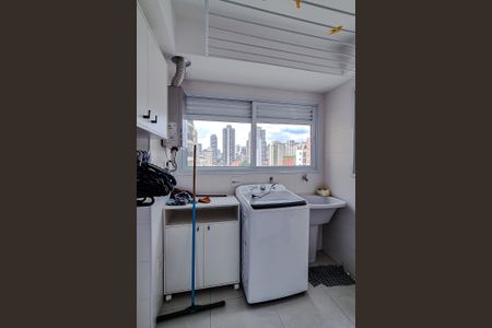 Apartamento para alugar com 133m², 3 quartos e 3 vagas Apartamento para alugar com 133m², 3 quartos e 3 vagasÁrea de Serviço