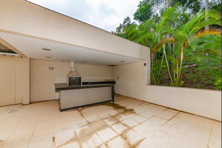 Apartamento à venda com 224m², 4 quartos e 4 vagas Apartamento à venda com 224m², 4 quartos e 4 vagasÁrea comum