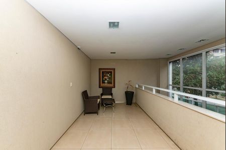 Apartamento à venda com 224m², 4 quartos e 4 vagas Apartamento à venda com 224m², 4 quartos e 4 vagasHall de entrada