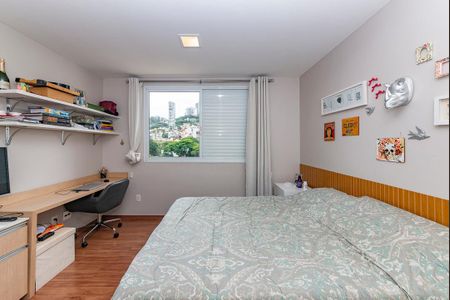 Apartamento à venda com 224m², 4 quartos e 4 vagas Apartamento à venda com 224m², 4 quartos e 4 vagasSuíte 3