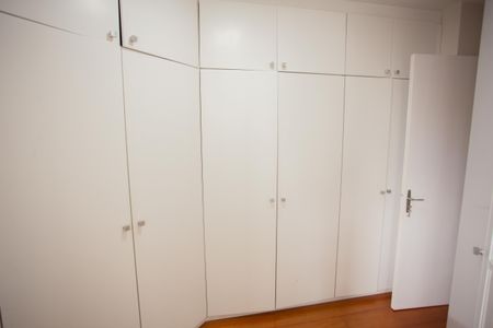 Apartamento para alugar com 76m², 2 quartos e 1 vaga Apartamento para alugar com 76m², 2 quartos e 1 vagaCLOSET