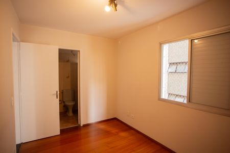 SUÍTE de apartamento para alugar com 2 quartos, 76m² em Chora Menino, São Paulo