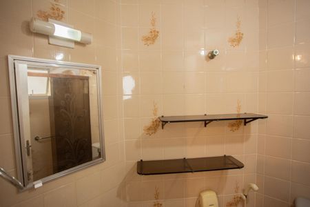 Apartamento para alugar com 76m², 2 quartos e 1 vaga Apartamento para alugar com 76m², 2 quartos e 1 vagaBANHEIRO DA SUÍTE